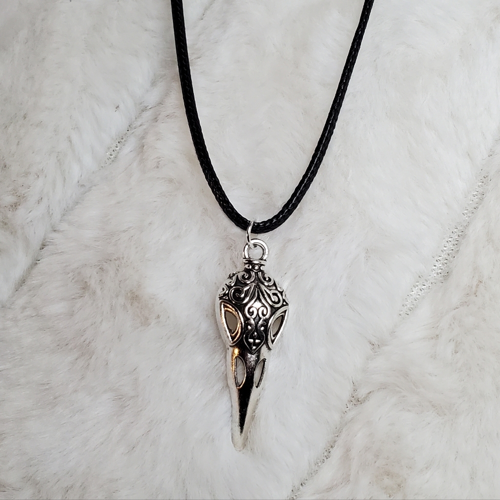 Bird skull plague doctor pendant necklace
